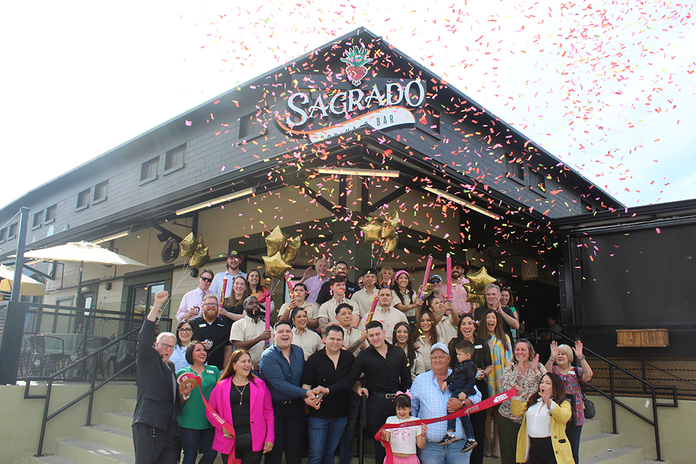 SagradoConcinaRibbonCutting_WEB